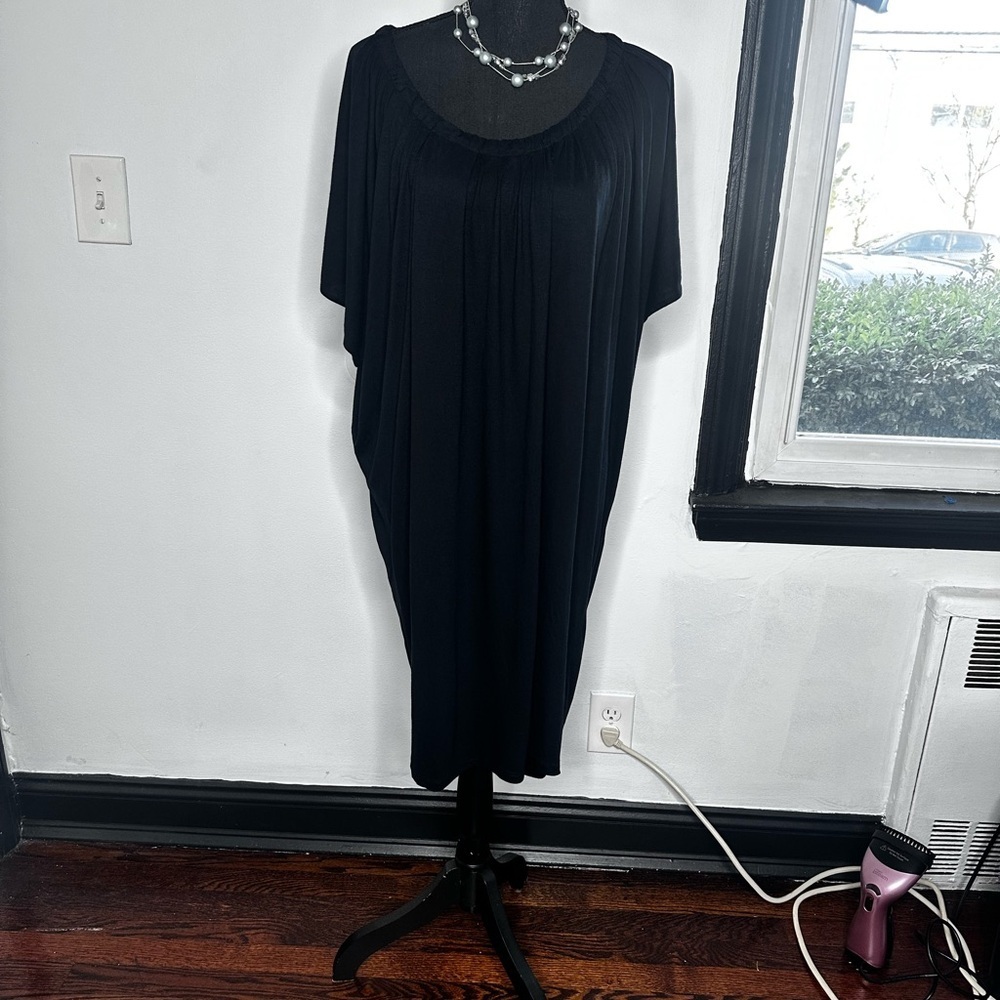 GAP Black Classic Batwing Dress - Picture 4 of 14